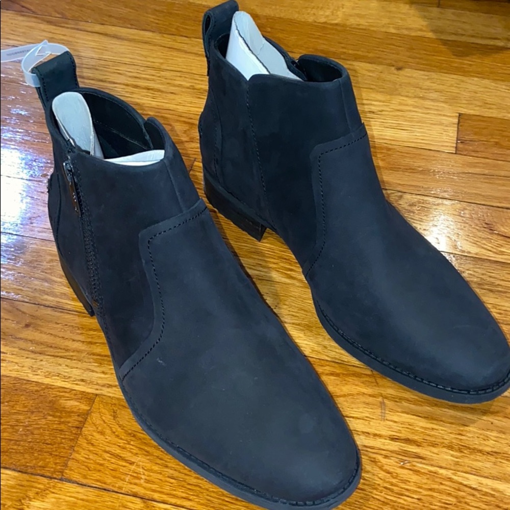 Brand new women’s booties